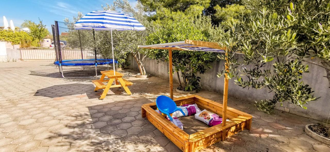 Nono Jure , Private Pool & Sauna Milna  Extérieur photo